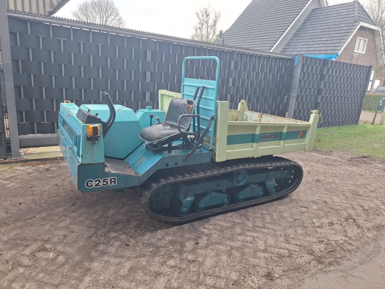 Rupsdumper yanmar hinowa graafmachine shovel