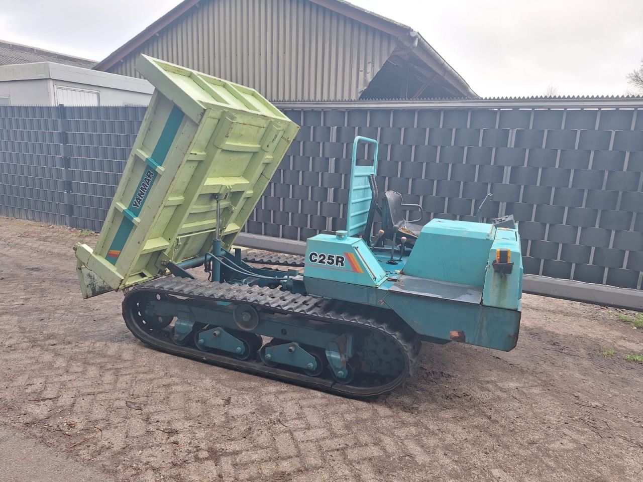 Rupsdumper yanmar hinowa graafmachine shovel