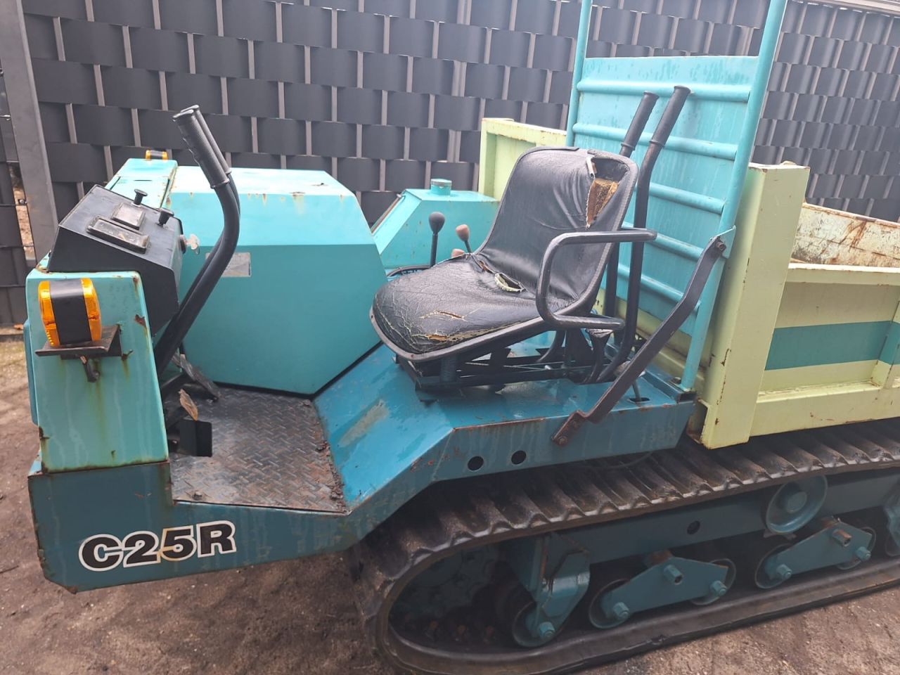 Rupsdumper yanmar hinowa graafmachine shovel