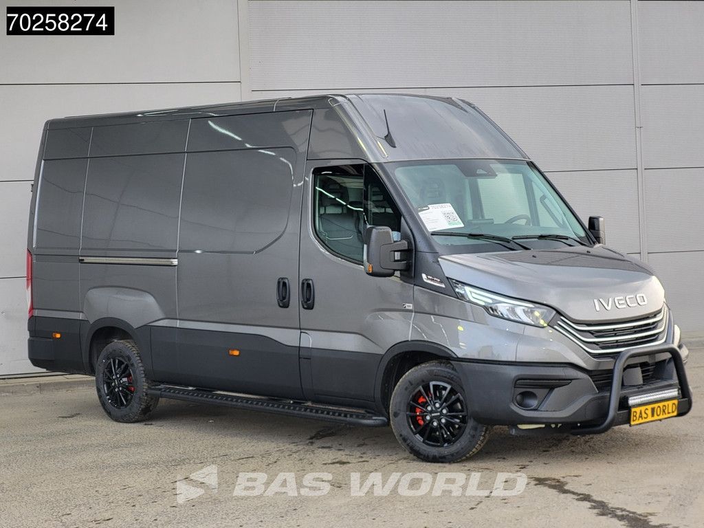 Iveco Daily 35S21 3.0L Black Edition Automaat 210PK L2H2 2025-Model 3,5t Trekvermogen ACC LED CarPlay Camera Parkeersensoren Euro6 L2 12m3 A/C