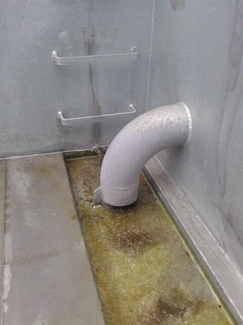 Haakarm mestcontainer manure container