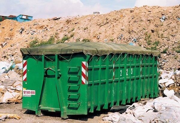 Fijnmazig aanhangernet hooklift container
