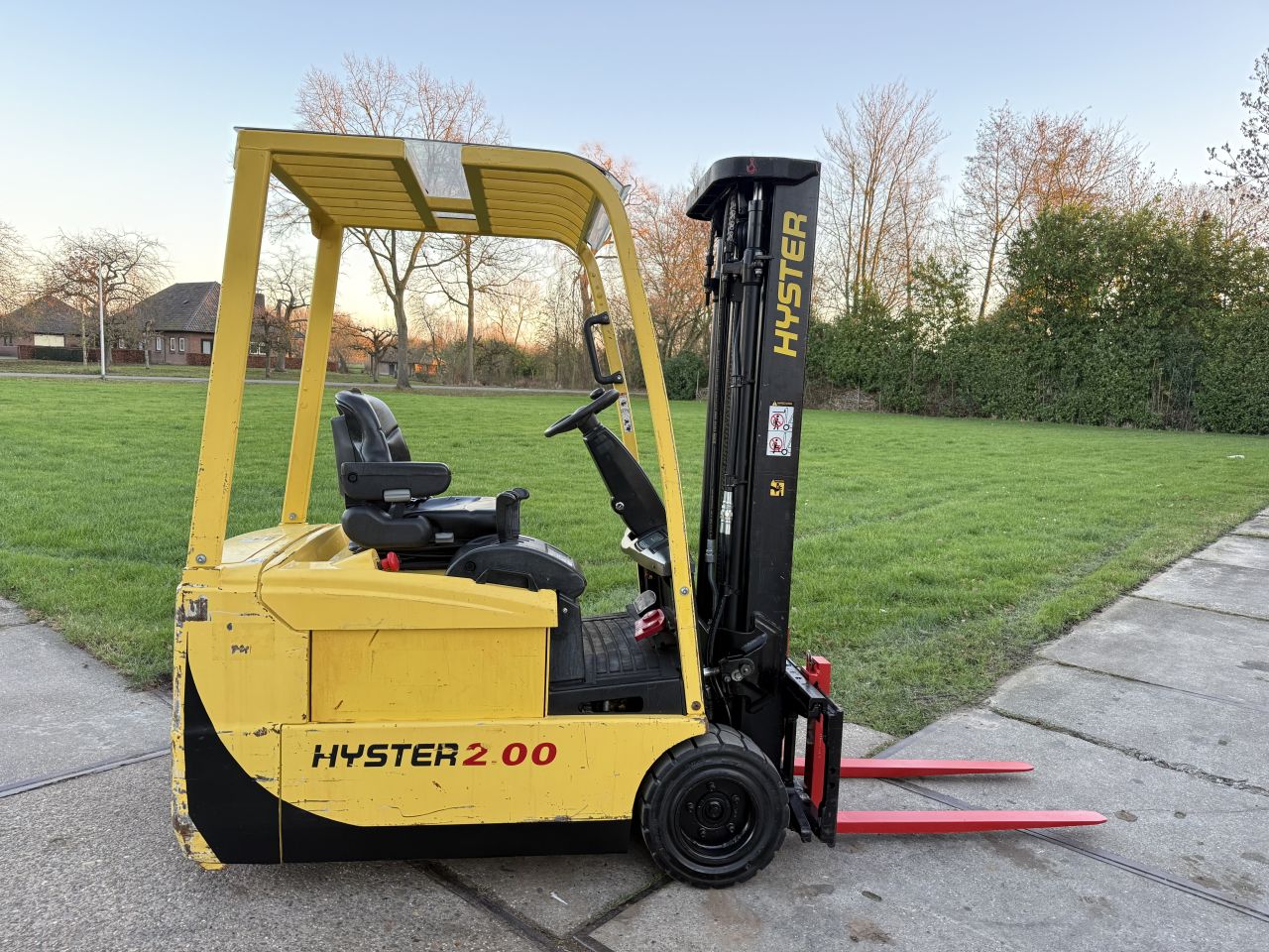Hyster 2 tonner elektrisch 3-delig 4.9M Sideshift 1800h !