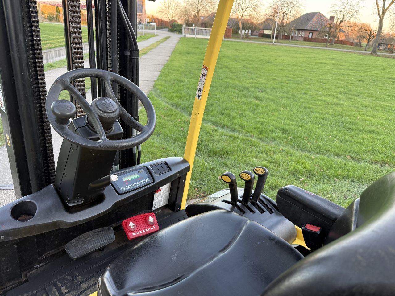 Hyster 2 tonner elektrisch 3-delig 4.9M Sideshift 1800h !