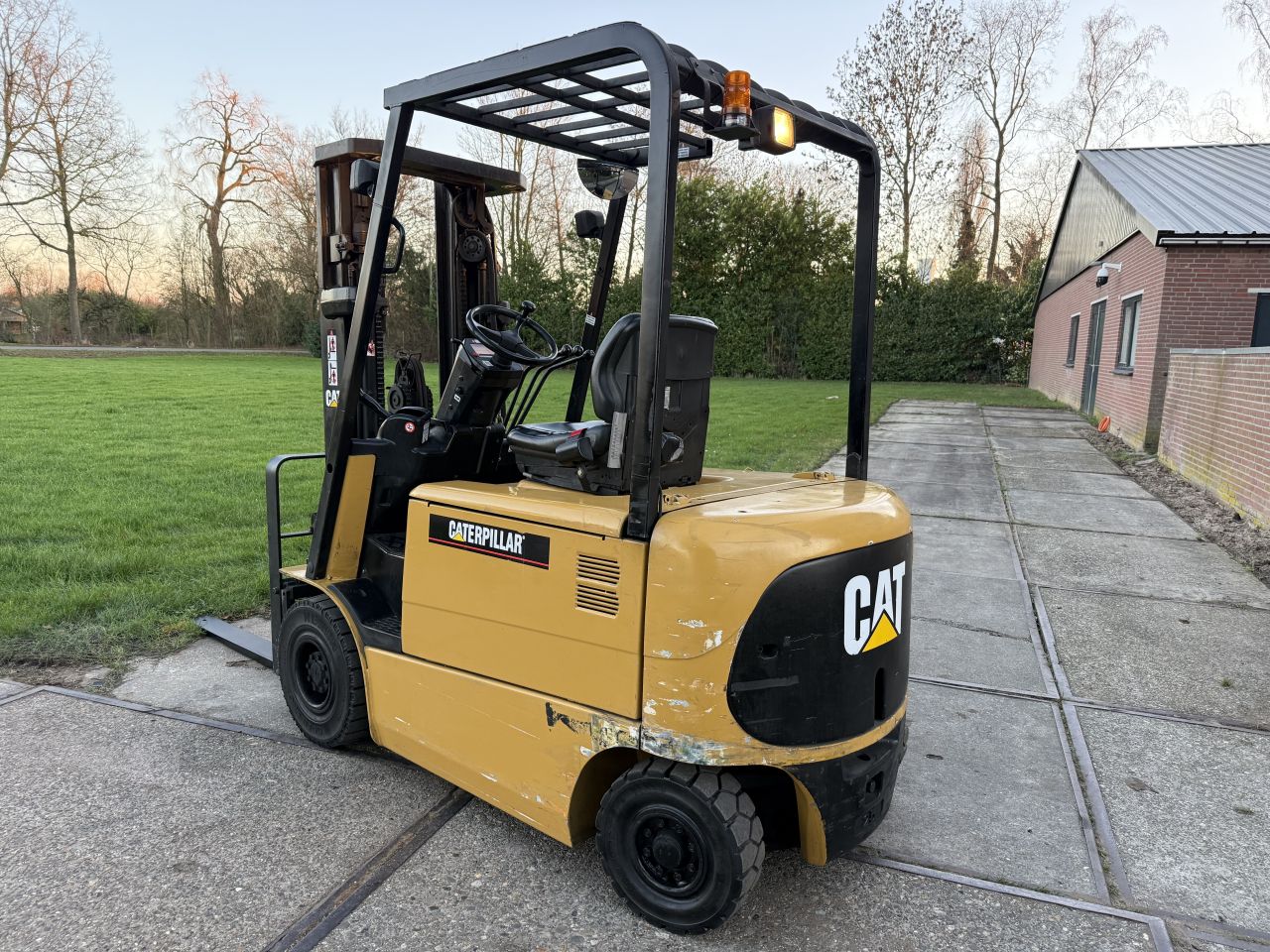 Caterpillar 2500KG elektrisch triplex 4.7M Sideshift 4000uur