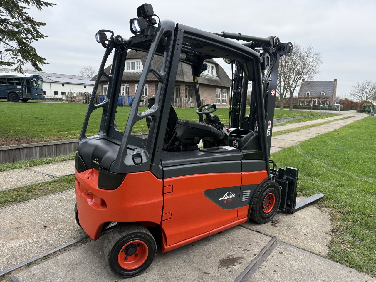 Linde E25 heftruck triplo freelift Sideshift vorkversteller