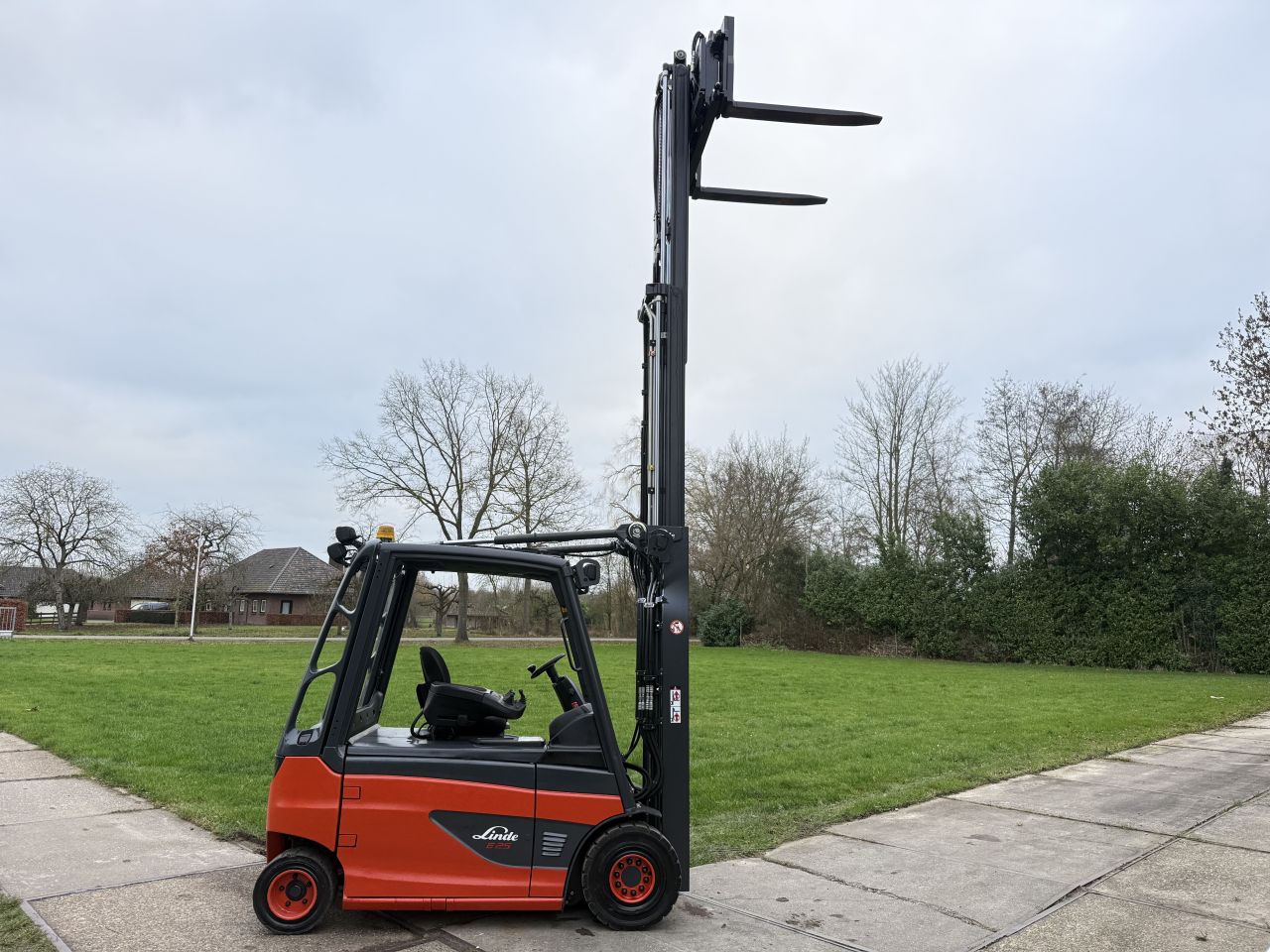 Linde E25 heftruck triplo freelift Sideshift vorkversteller