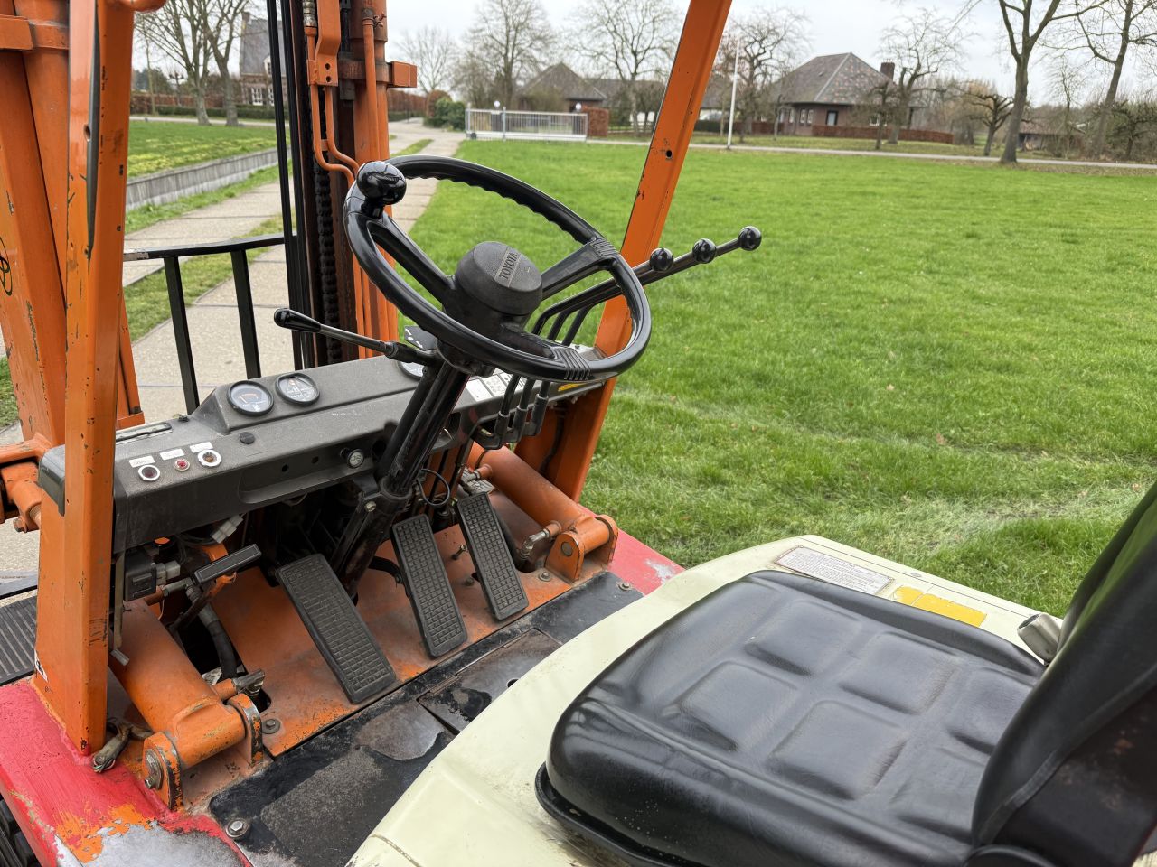 Toyota 2 tonner diesel heftruck Sideshift verlichting automaat