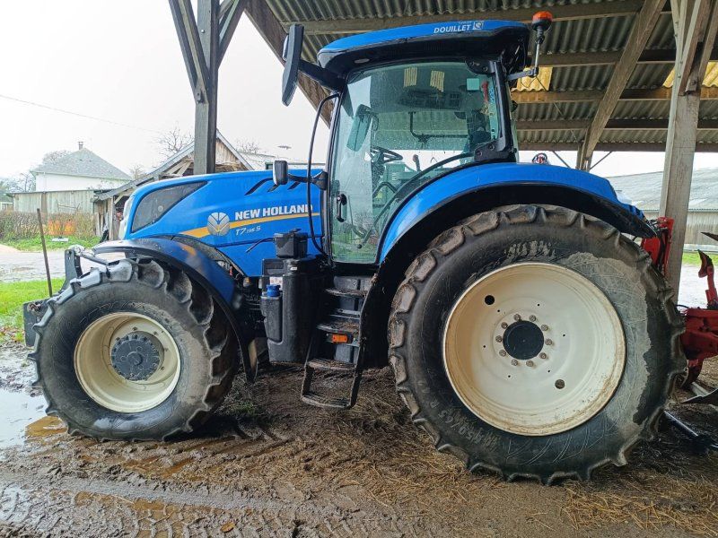 New Holland T7 195S