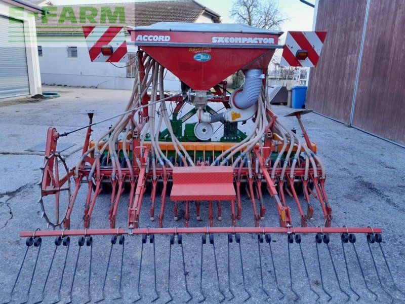 Amazone ke 303 170 / accord