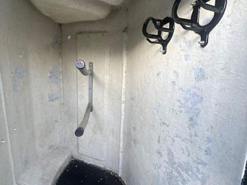 Böckmann Master 2-Pferde 2t. Vollpoly Sattelkammer