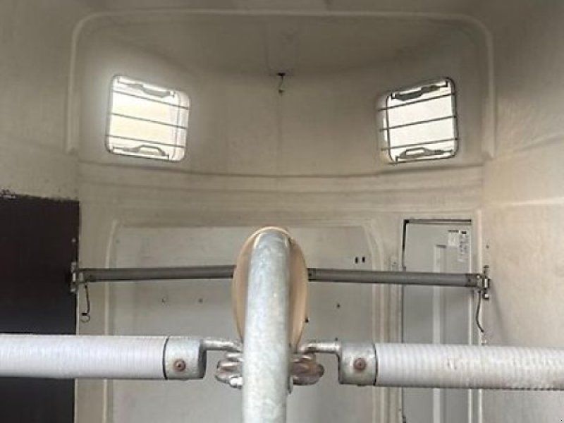 Böckmann Master 2-Pferde 2t. Vollpoly Sattelkammer