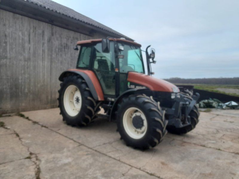 New Holland TL 100