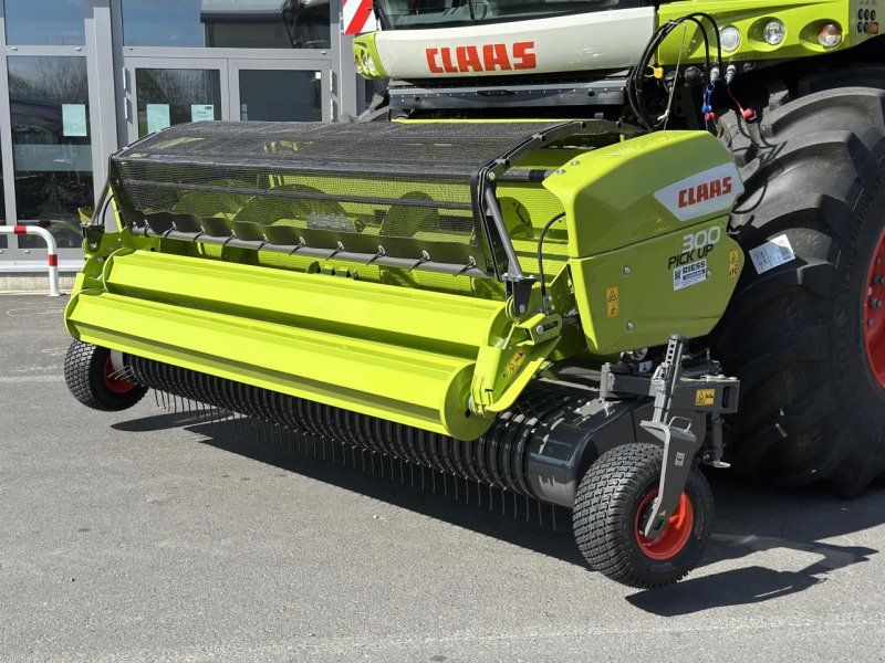 Claas PICK UP 300 PROFI CONTOUR