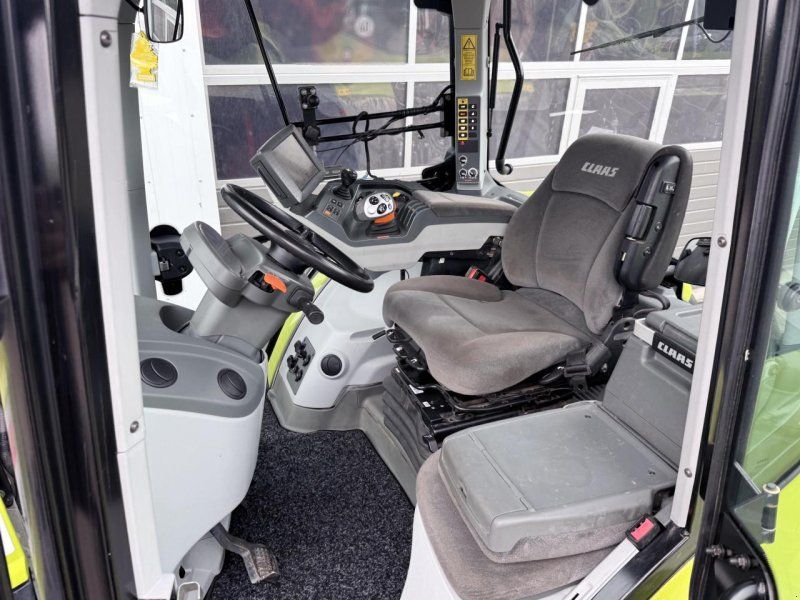 Claas ARION 550 CEBIS Hexashift A34