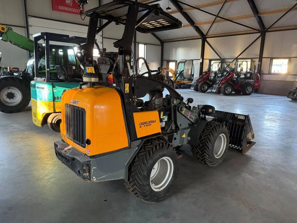 Giant D263SW X-tra shovel