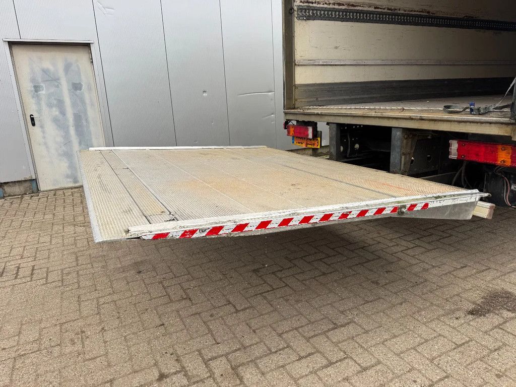 Mercedes-Benz Atego 1224 **EURO4-BOX 8.25L**