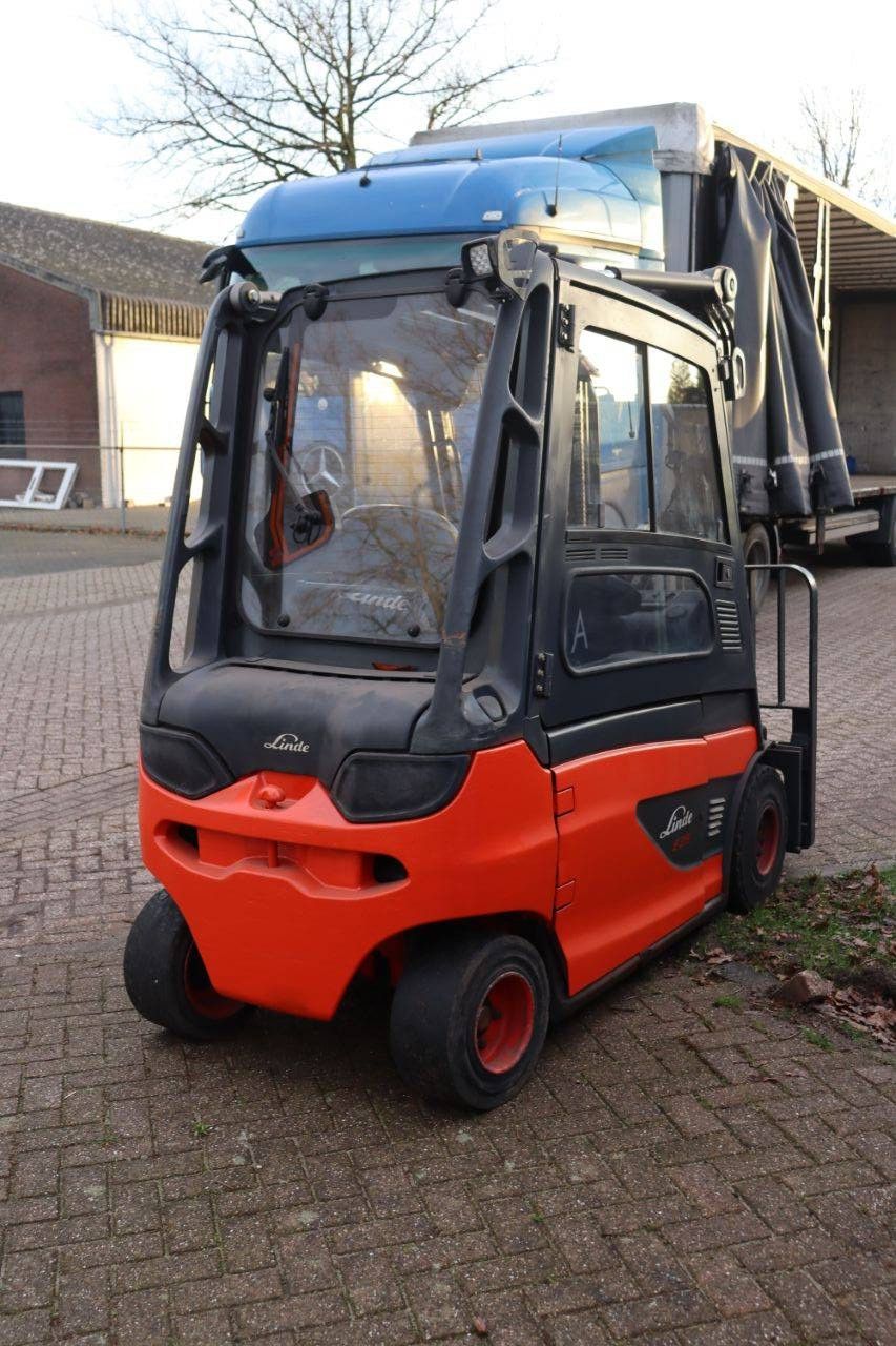 Forklift Linde E25L-01 Electric 2500kg 2016