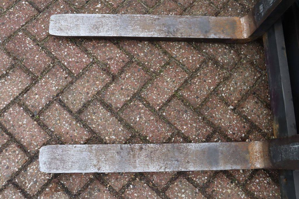 Forklift Linde E25L-01 Electric 2500kg 2016