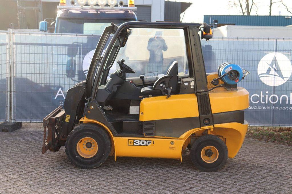 JCB 30G LPG telehandler 3000kg 4.1m 2010