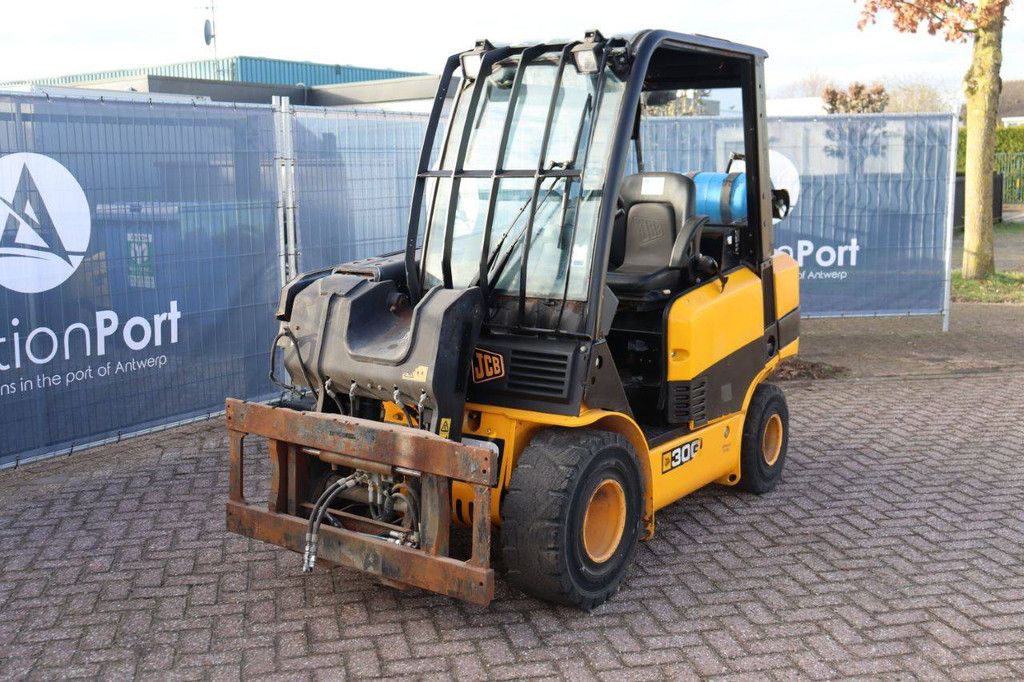 JCB 30G LPG telehandler 3000kg 4.1m 2010