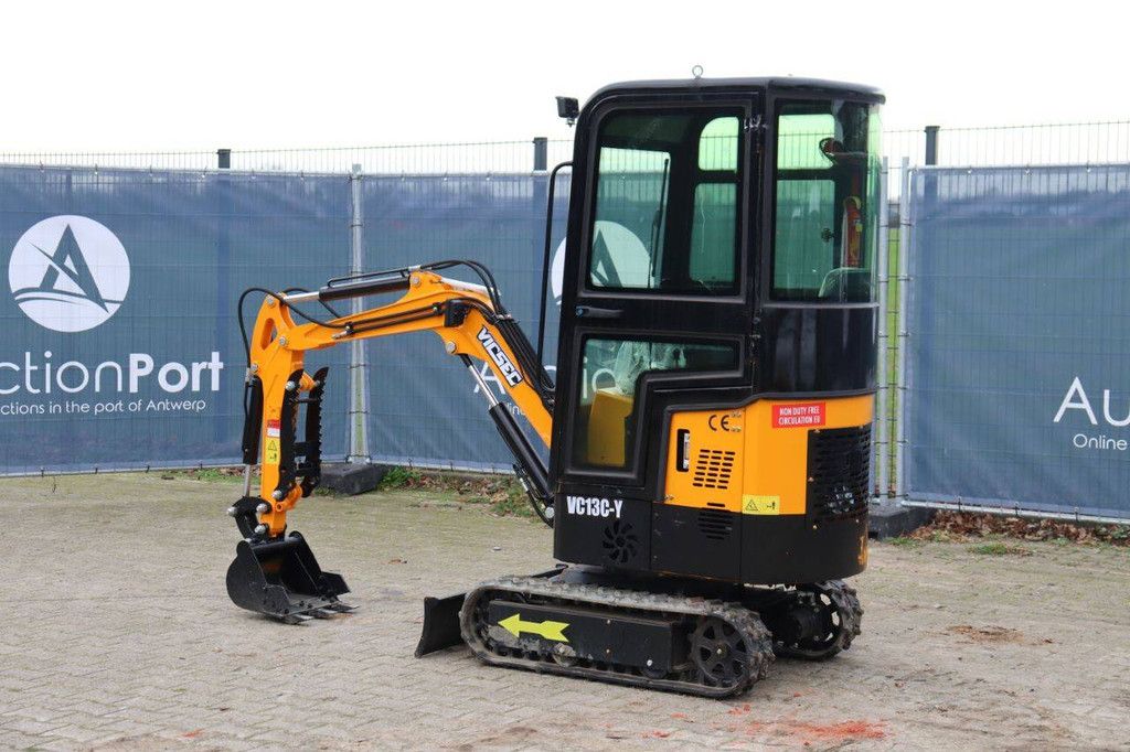 Mini excavator Vicsec VC13C-Y Petrol 13.5 hp 2025 New