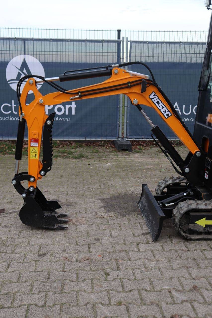 Mini excavator Vicsec VC13C-Y Petrol 13.5 hp 2025 New