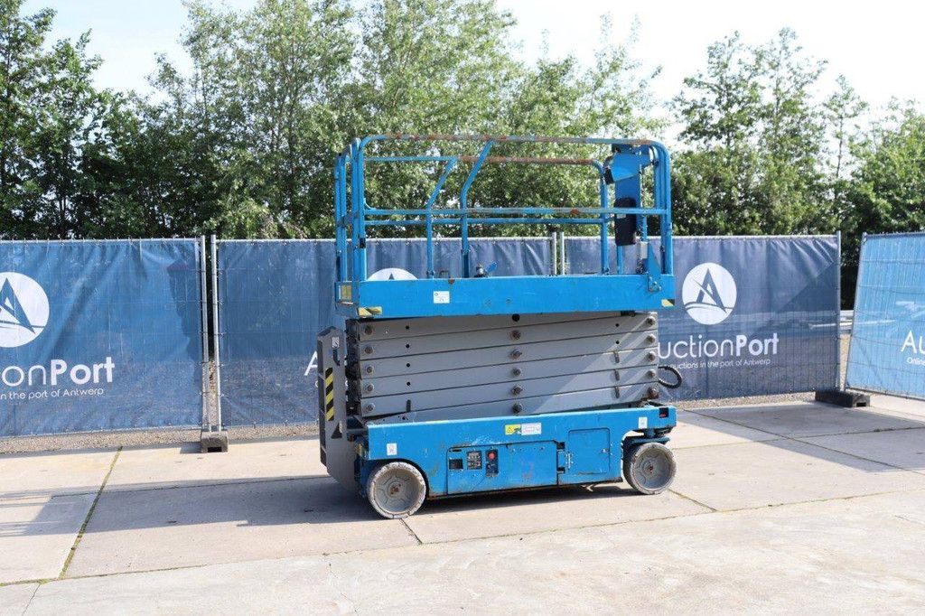 Genie GS4047 Electric Scissor Lift 350kg 13.70m 2013