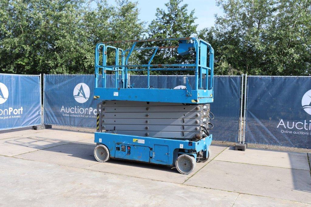 Genie GS4047 Electric Scissor Lift 350kg 13.70m 2013