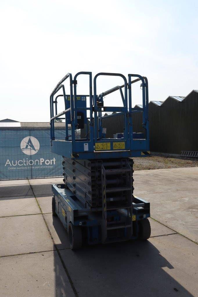 Genie GS4047 Electric Scissor Lift 350kg 13.70m 2013