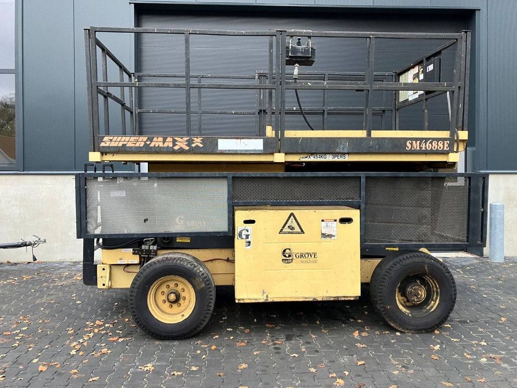 Schaarlift Grove SM4688E Elektrisch 14m 1996
