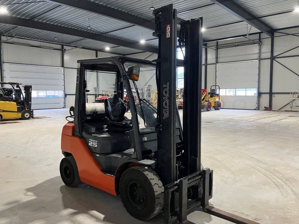 Gabelstapler Toyota 02-8FG25 LPG 2500kg 4,0m 2008
