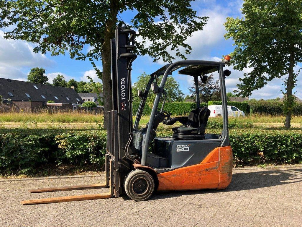 Toyota 8FBR20T Electric Forklift 2000kg