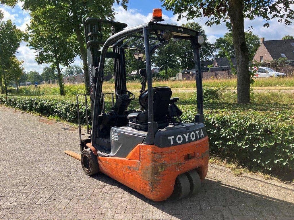 Toyota 8FBR20T Electric Forklift 2000kg