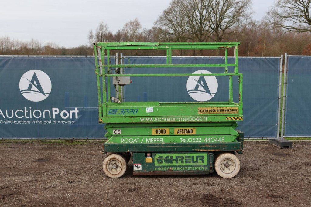 Scissor lift Skyjack SJ 3220 Electric 8.1m 1998