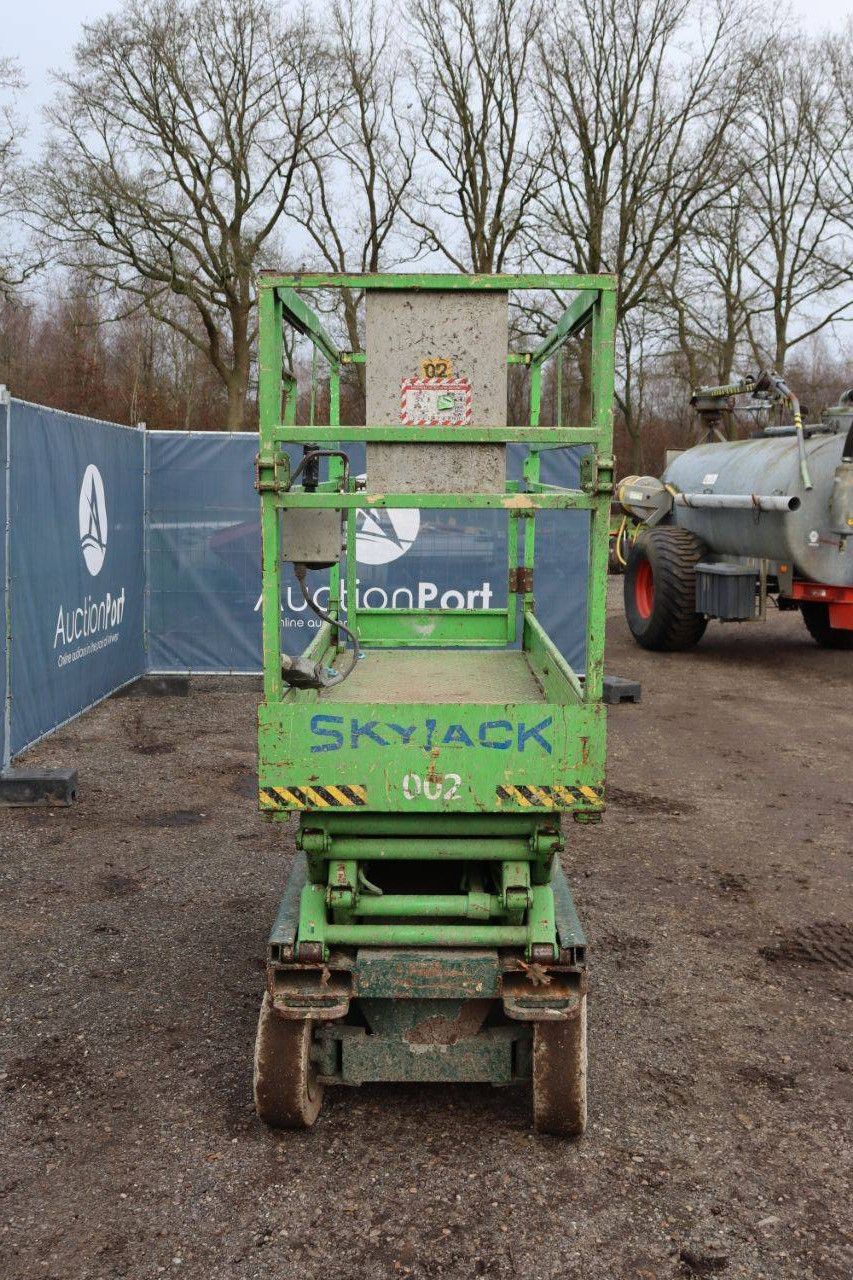 Scissor lift Skyjack SJ 3220 Electric 8.1m 1998