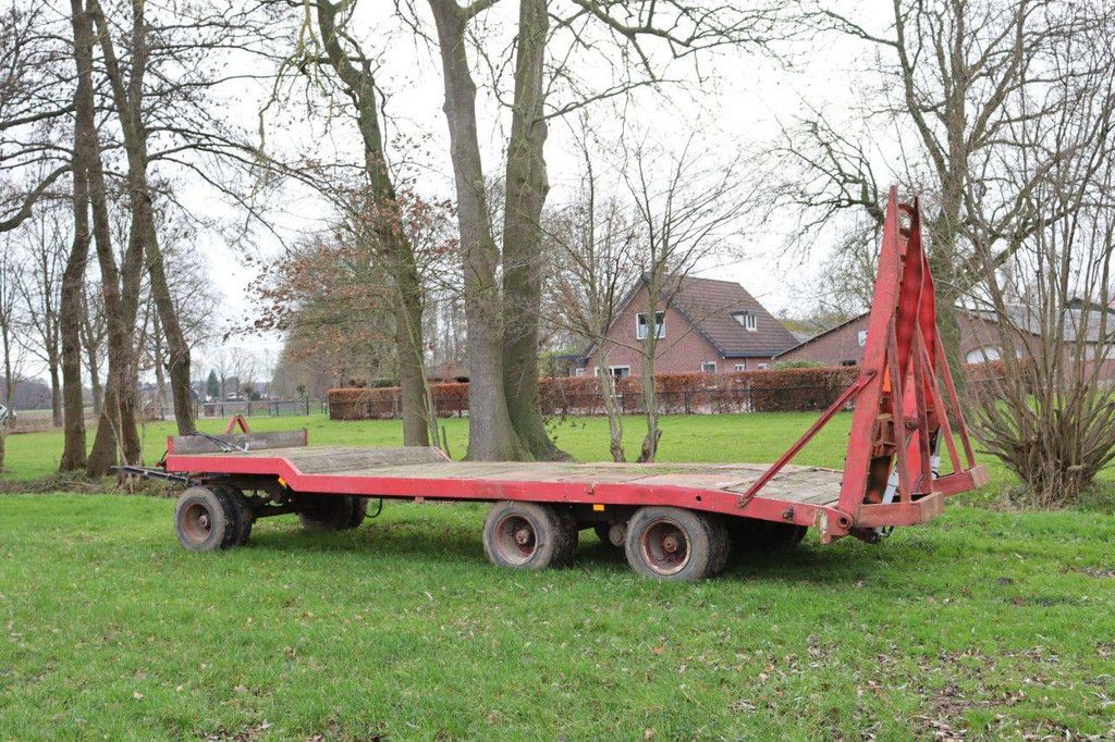 Low loader