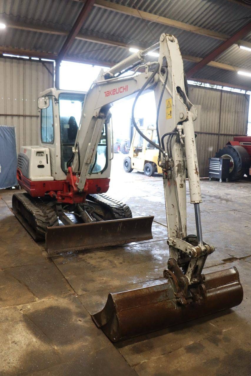 Crawler excavator Takeuchi TB235 Diesel 22kW 2011