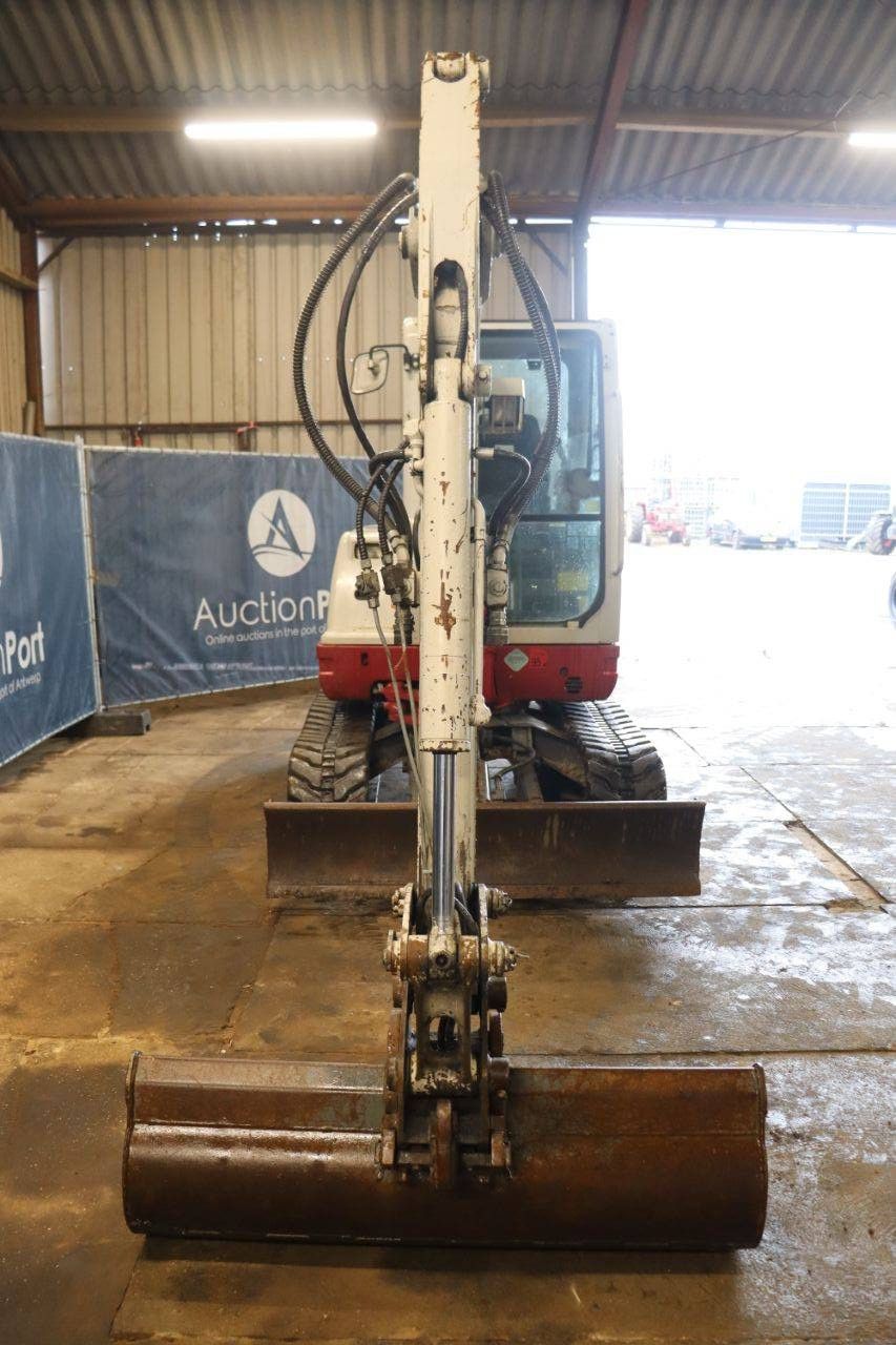 Crawler excavator Takeuchi TB235 Diesel 22kW 2011