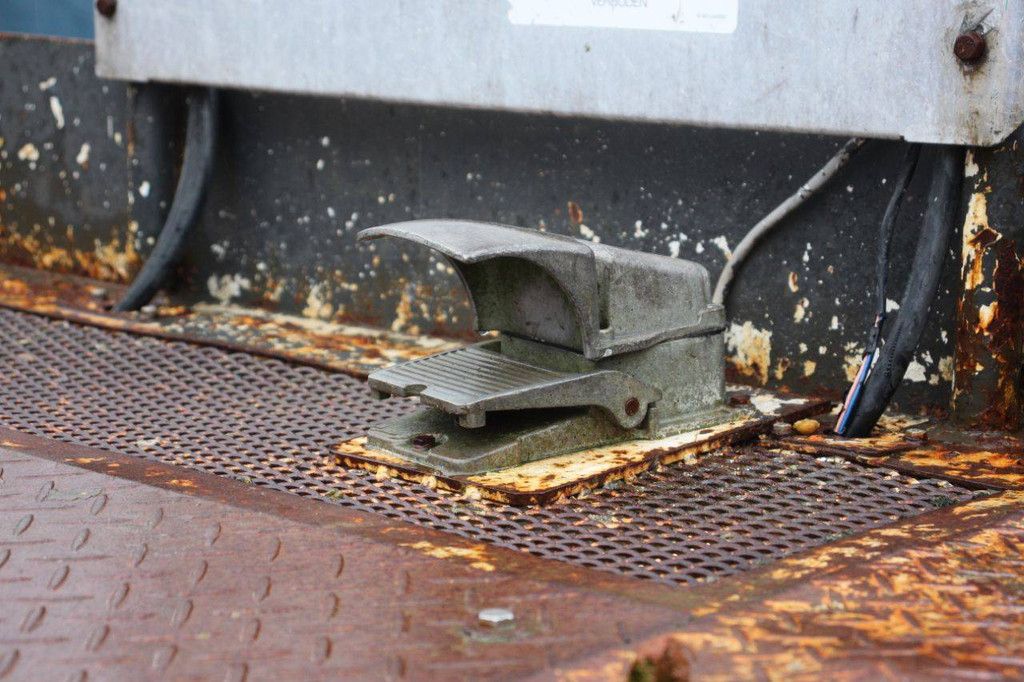 Telescopic aerial work platform AICHI RZ150 Diesel 17m 2001