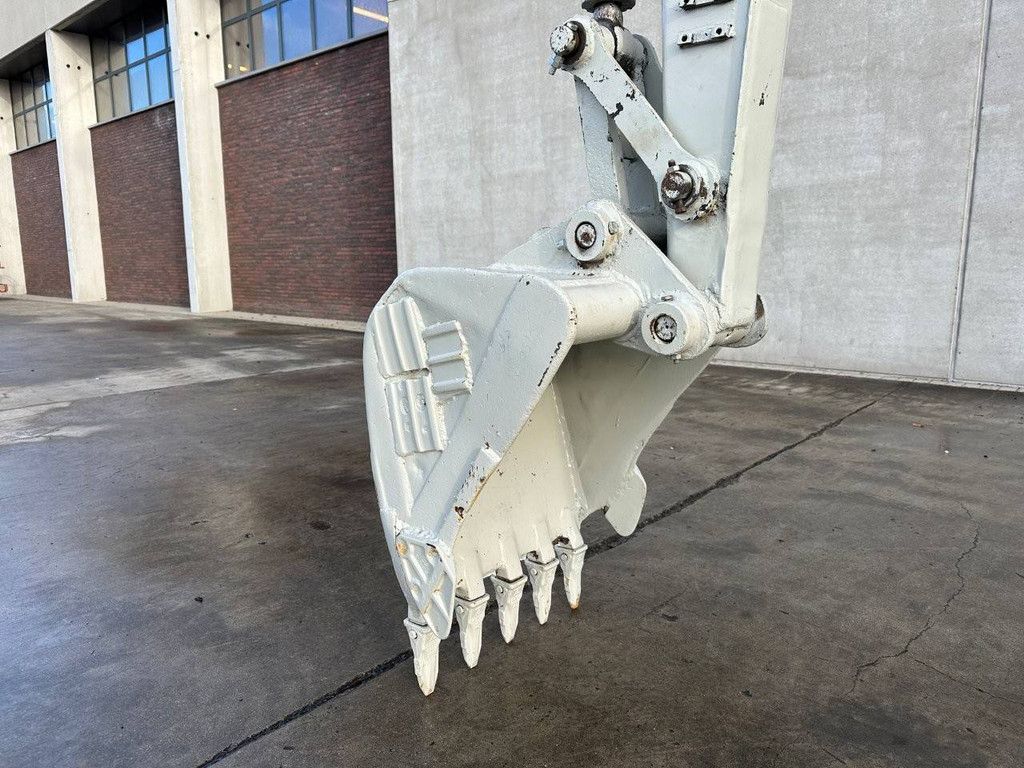 Crawler excavator Takeuchi TB140C Diesel