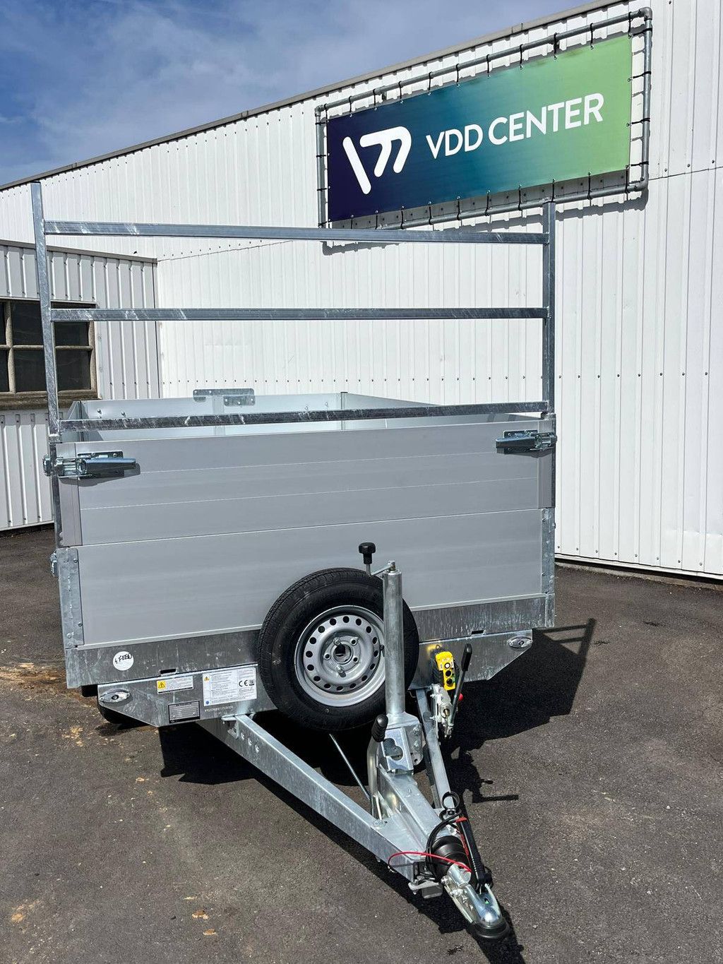 Elektrischer Kippanhänger BW Neu