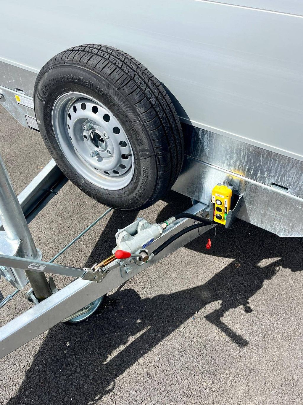 Elektrischer Kippanhänger BW Neu