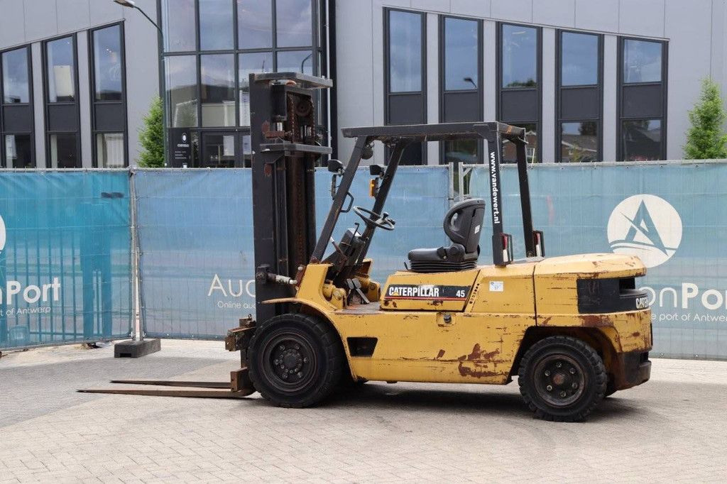 Forklift Caterpillar DP45 Diesel 4500kg 3.3m 1995