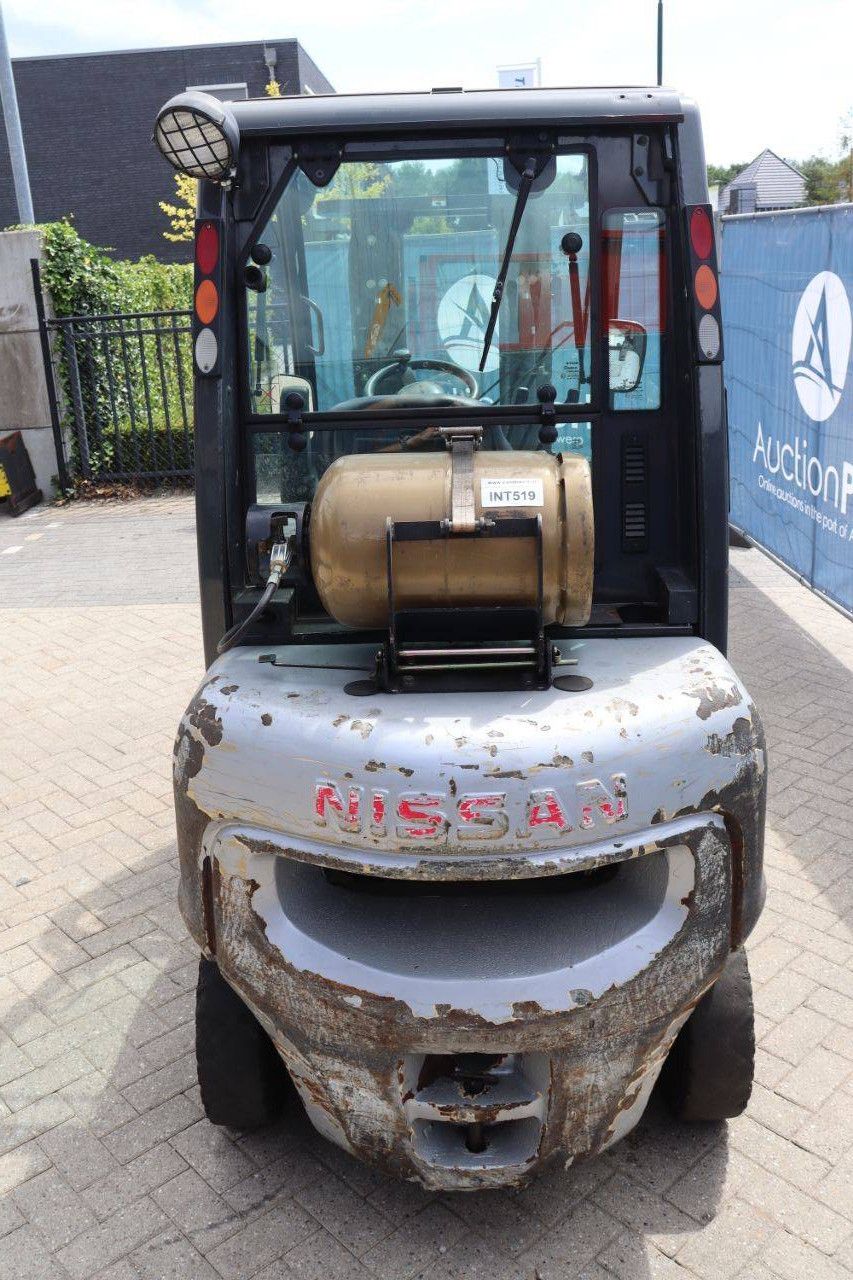 Gabelstapler Nissan UD02A25PQ LPG 2500kg 4,3m 2006