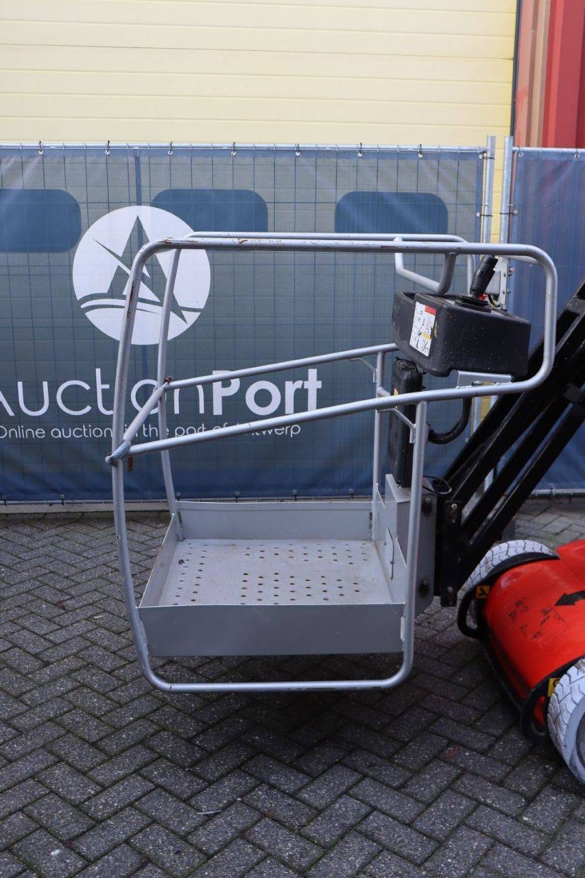 Manitou 100VJR Evolution Electric Mast Lift 9.9m 2009