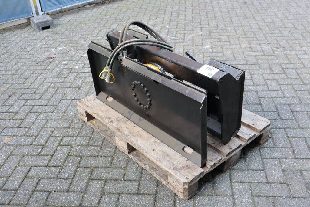 Bobcat Roto-Drive 360 degree hydraulic swivel adapter