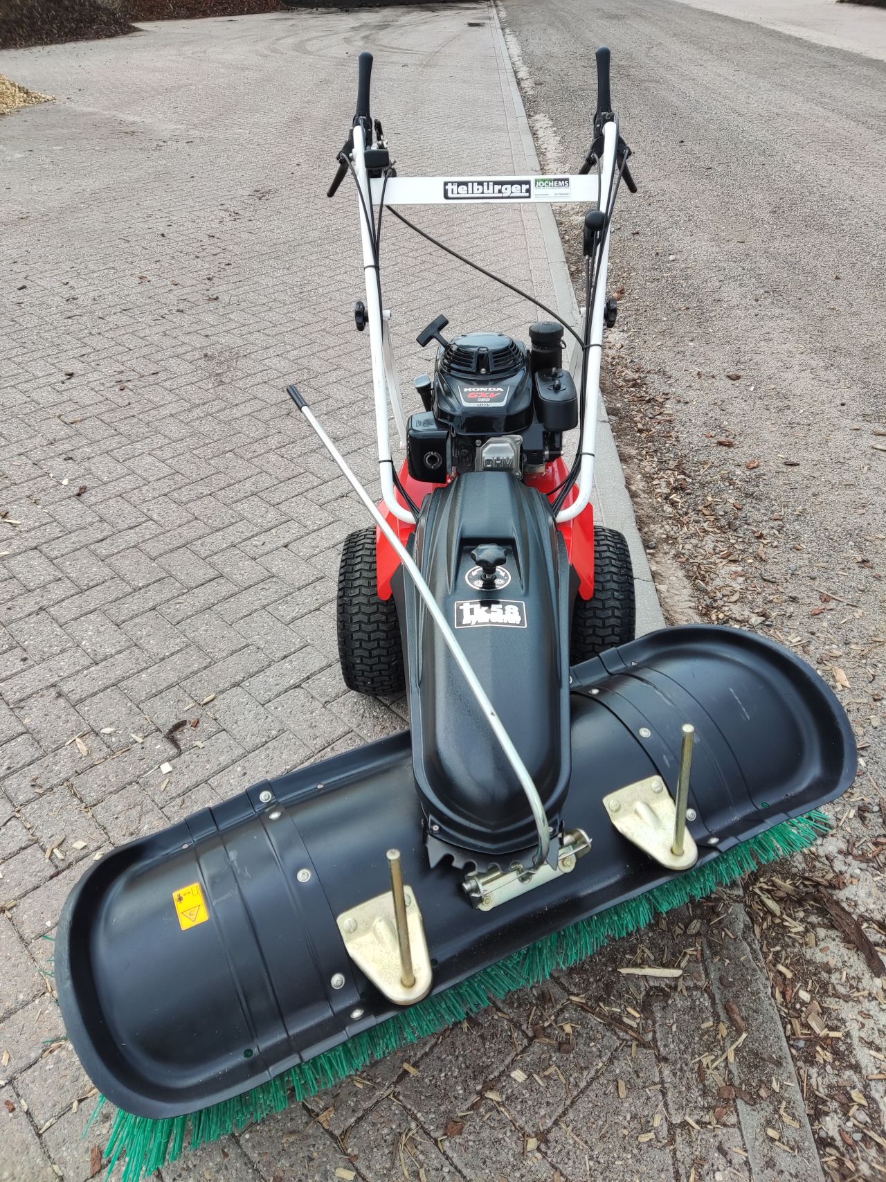 TIELBURGER veegmachine (type TK58 Hydrostat, 120 cm., hydro)