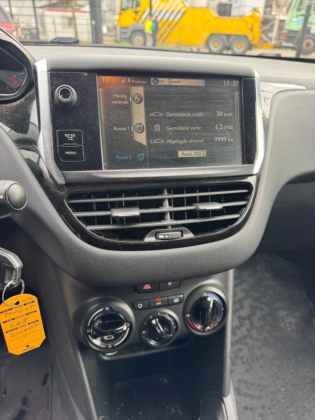 Peugeot 208 **STYLE-EURO 5B-AIRCO**