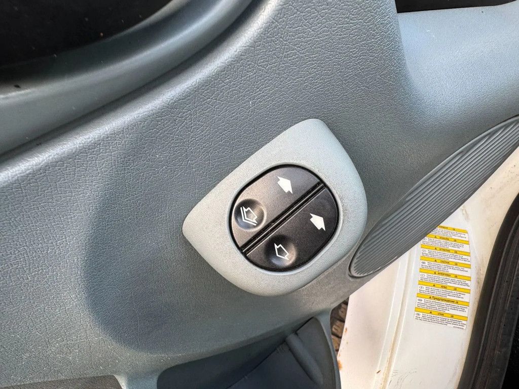 Ford **TRANSIT-9SEATS**